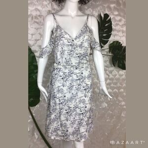 Roxy White/Blue Wrap Dress Size XL